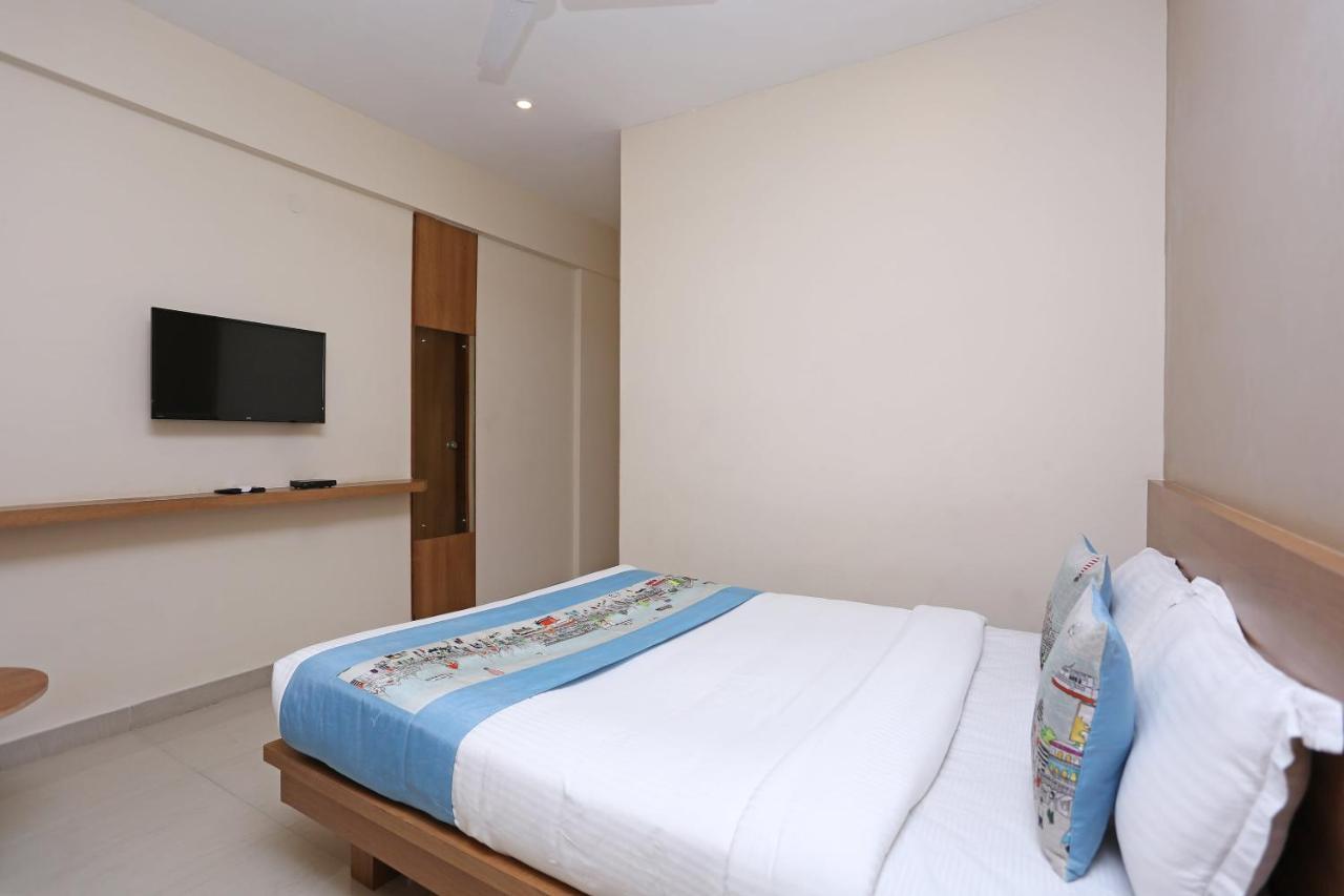 Oyo 6447 Samasth Rooms And Suites Mysore Exterior photo